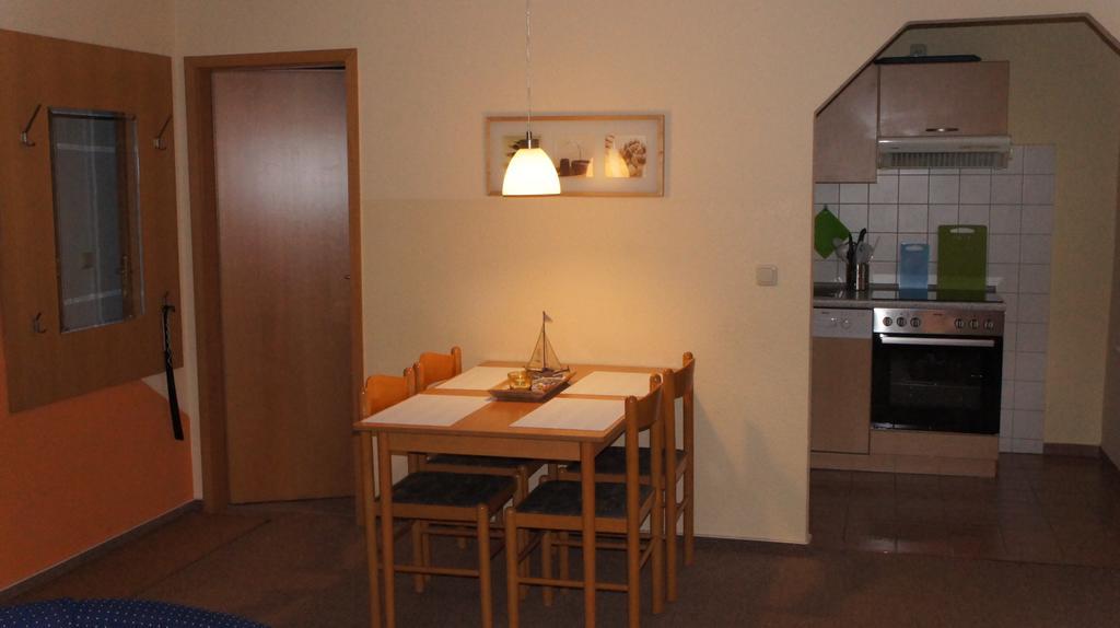 Ferienwohnungen Buetow Wismar Room photo